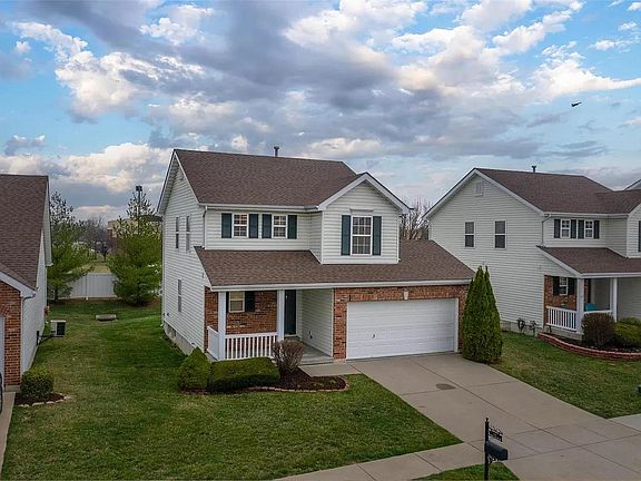 3rd image of 162 Bayhill Village Dr