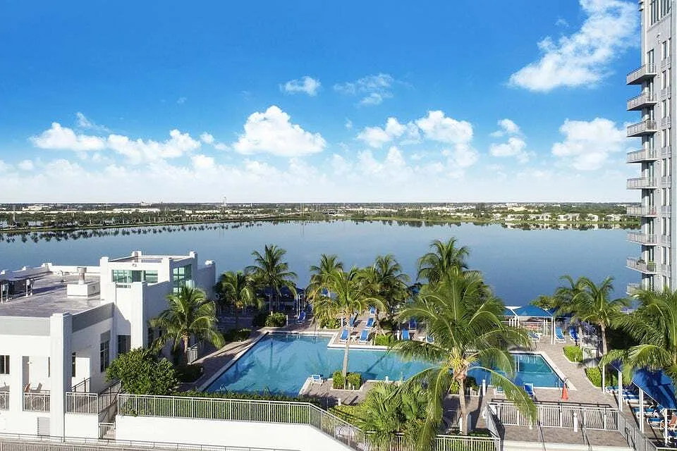 300 S Australian Ave #125-125-125