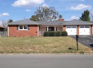 136 Lowry Ln, Wilmore, KY 40390