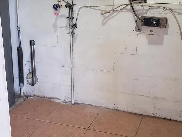 Laundry area