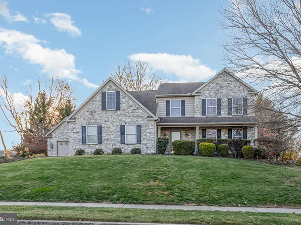 4208 Britain Dr, York, PA 17402