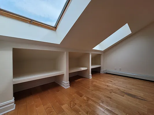 Rented by Julien Aractingi, LREB | media 13