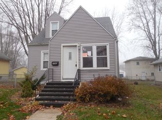 1045 S 7th Ave, Kankakee, IL 60901