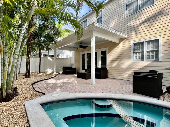 230 Golf Club Dr, Key West, FL 33040