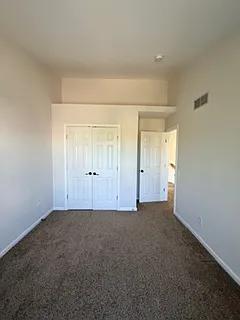 8 Crenshaw Ct — Photo 36