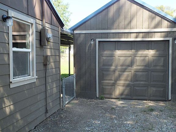 2nd image of 1811 E North Foothills Dr