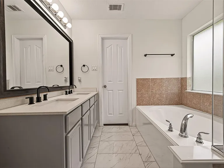 20519 Baron Bend Ln — Photo 18