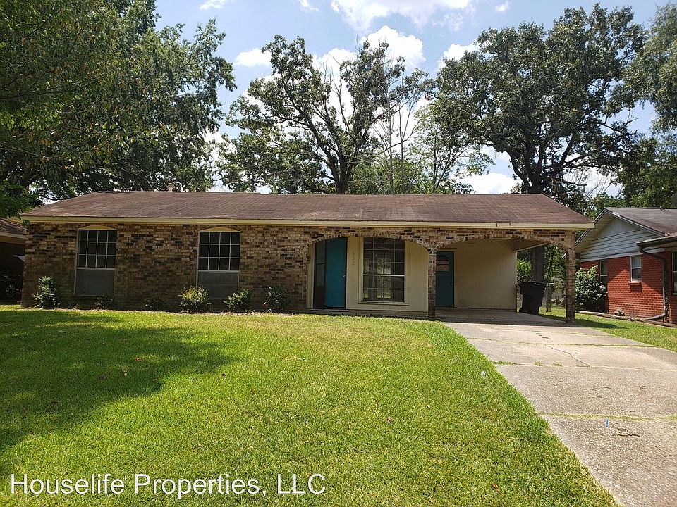 1st image of 632 Woodmont Pl