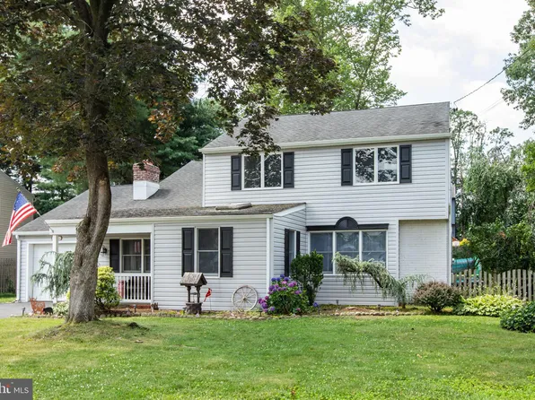 211 Harvest Rd, Cherry Hill, NJ 08002