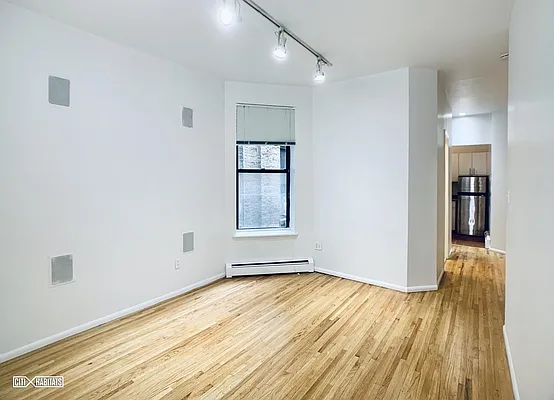 Rented by Citi Habitats | media 44