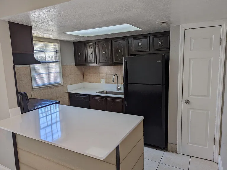 2753 L B McLeod Rd #B — Photo 3