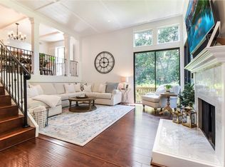 23459 Park Sorrento, Calabasas, CA 91302