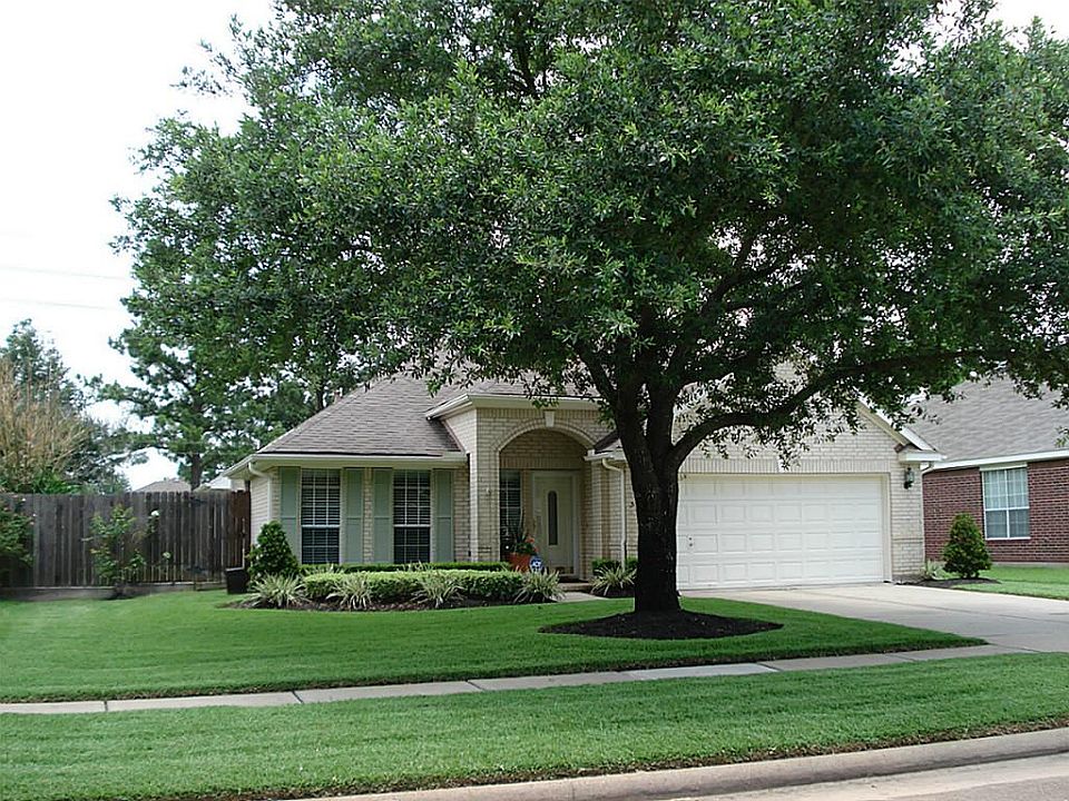 Lovely curb appeal