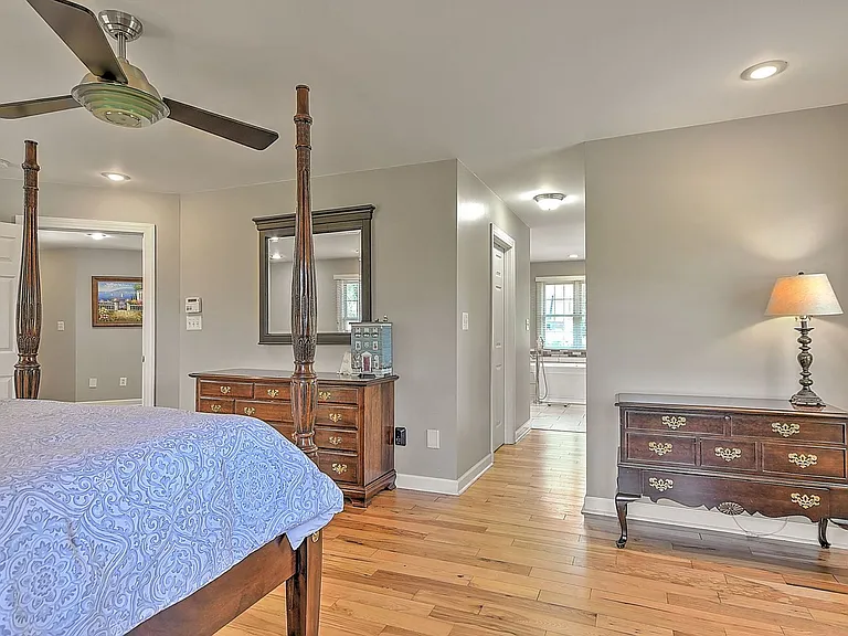 9 Wayland Ct — Photo 23