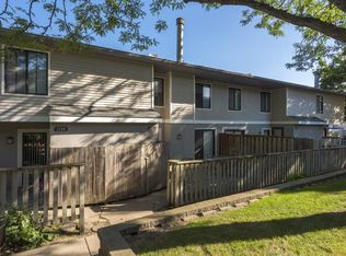 1140 Landmark Trl, Hopkins, MN 55343