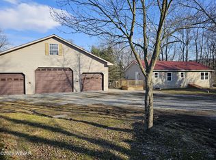 88 Cherry Ln, Montgomery, PA 17752