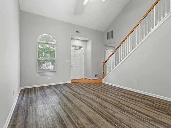 2nd image of 257 Darenia Ln