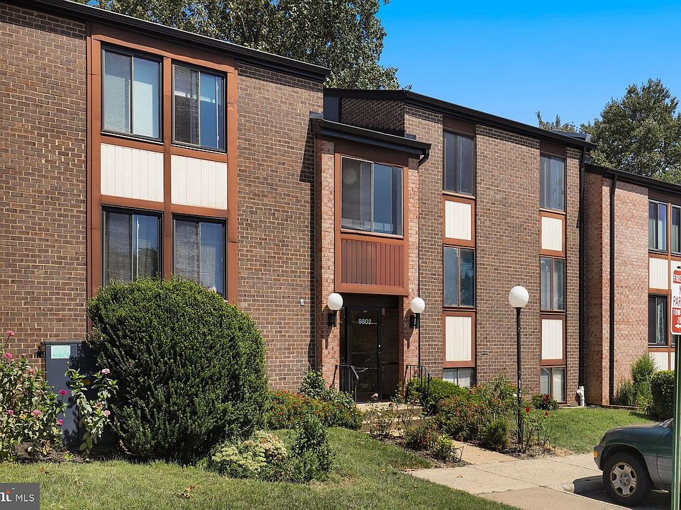 1st image of 9802 Kingsbridge Dr APT 102