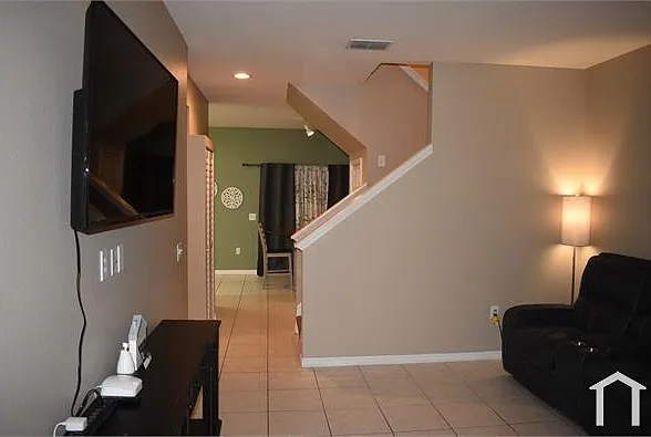 2 bed, 1156 sqft, $2,750 — Photo 1