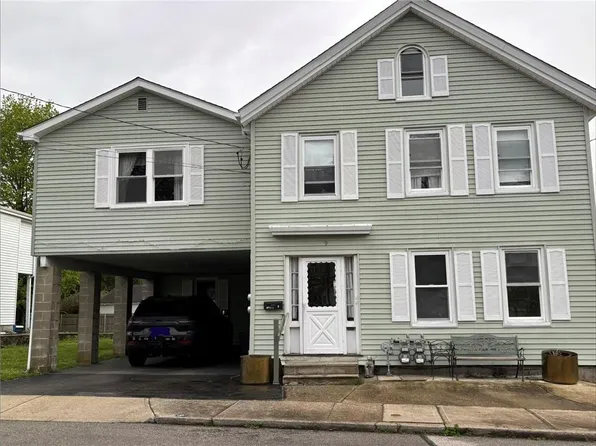 9 York Ave, Westerly, RI 02891