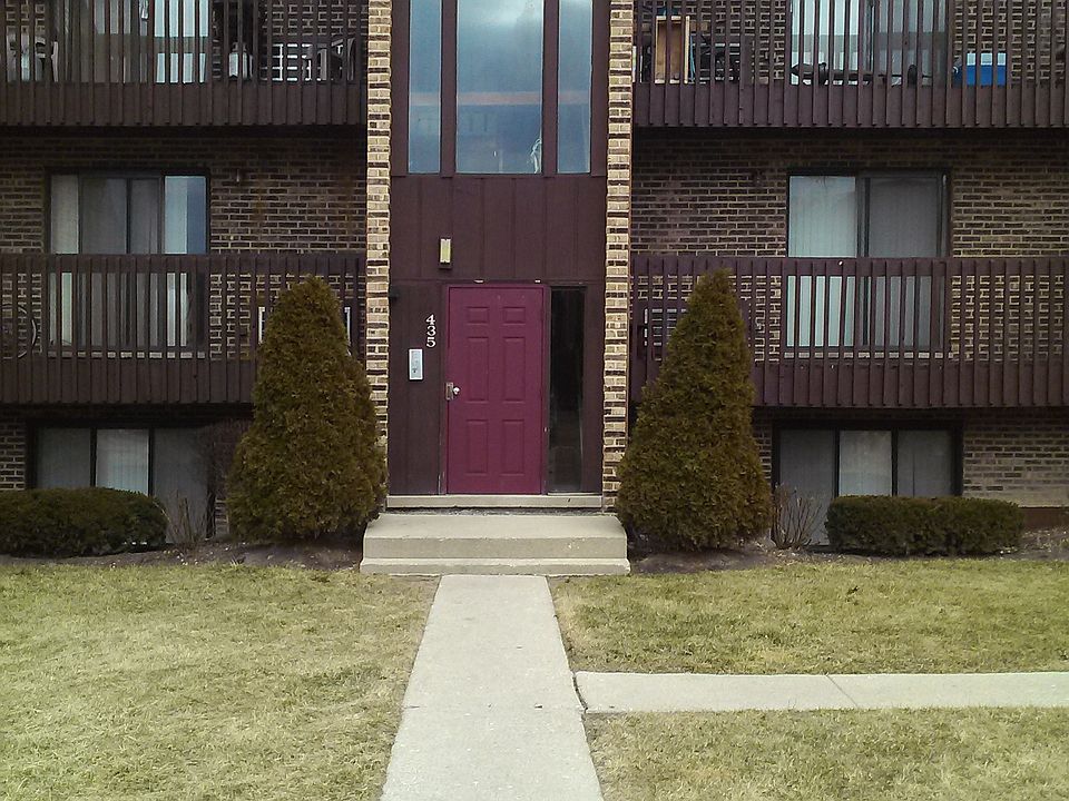 1st image of 435 Perrie Dr
