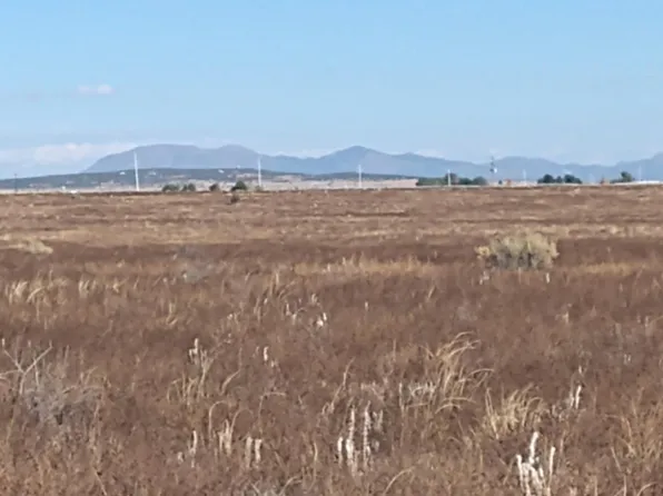 Robert Dr, McIntosh, NM 87032