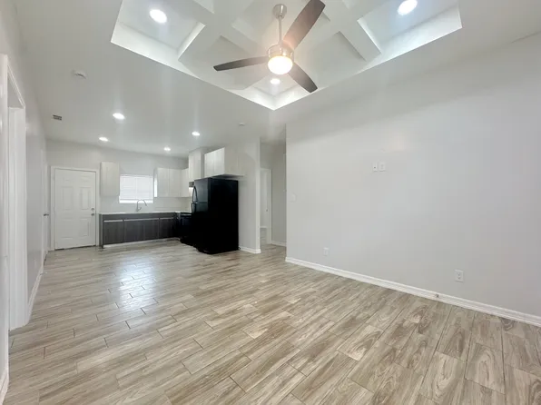 812 N Kentucky St #4, Mission, TX 78573