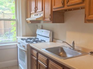 10 Agassiz St #15, Cambridge, MA 02140