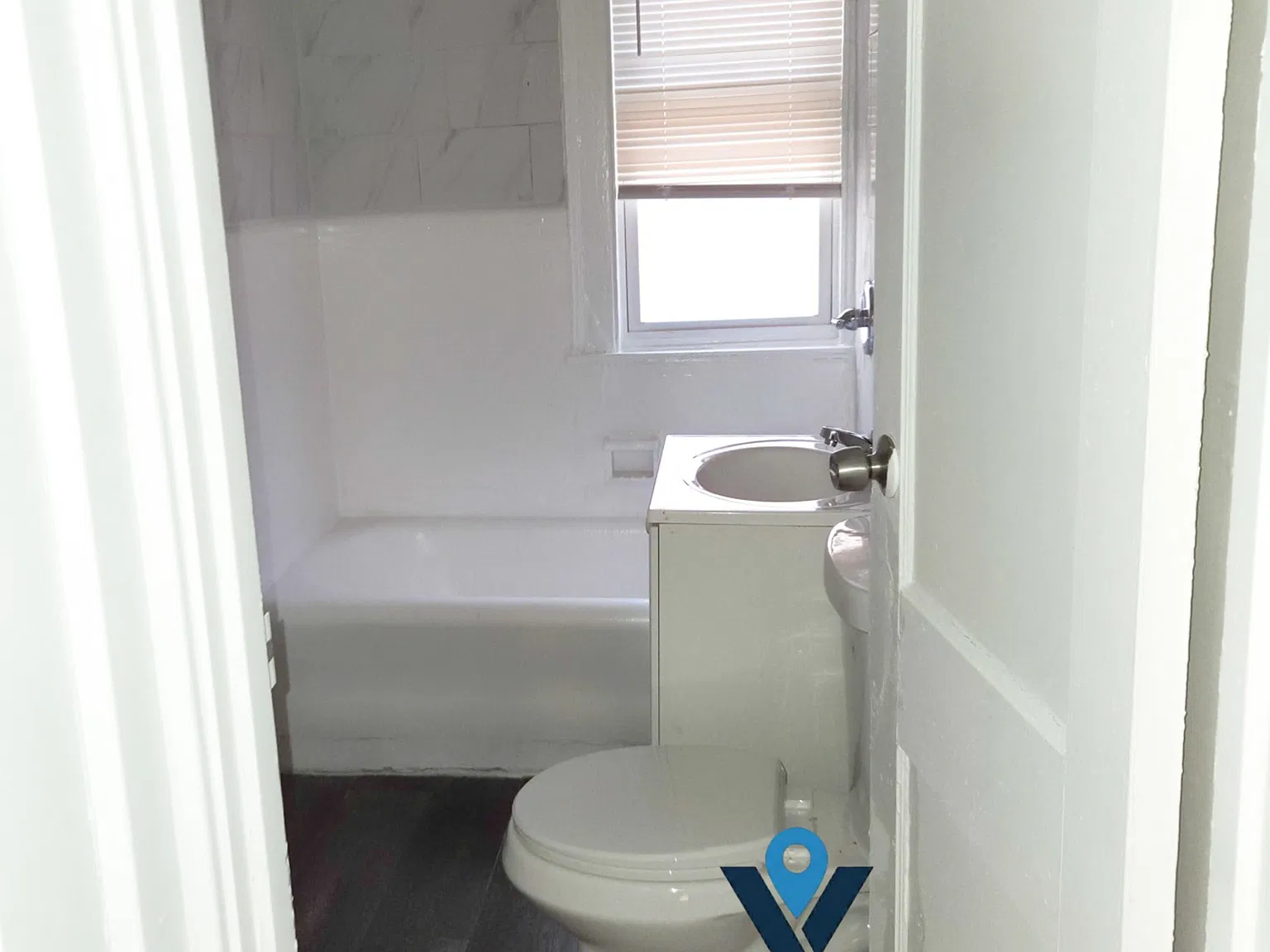 1 bed, 950 sqft, $1,100 — Photo 4