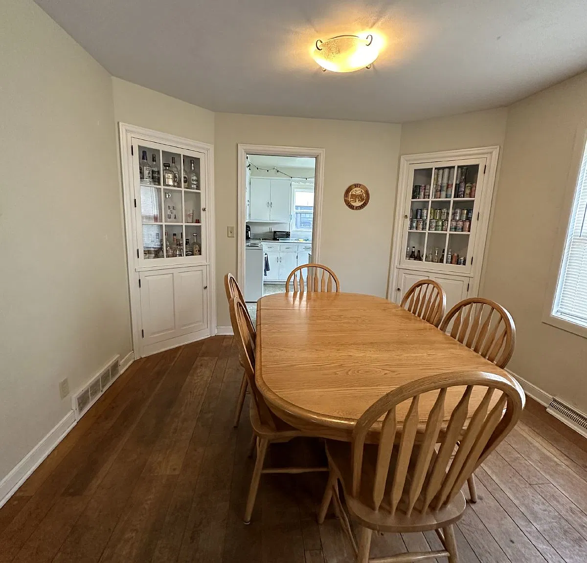 3 bed, 1.5 bath, $610 — Photo 4