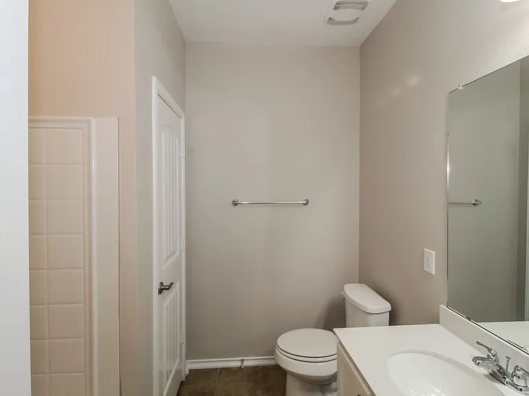 445 Sheepshank Dr — Photo 16