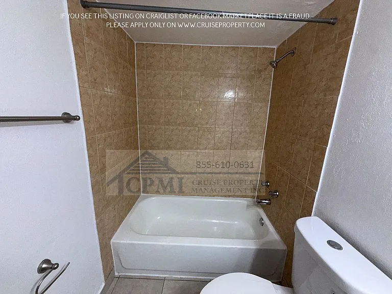Riverside Manor/N'ice Apartments - 889 Riverside Drive, Ft. Lauderdale, FL 33312 — Photo 22