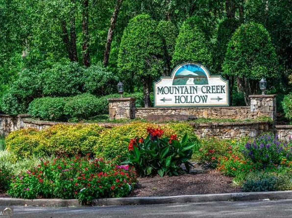 74 Grizzle Ct, Ellijay, GA 30540