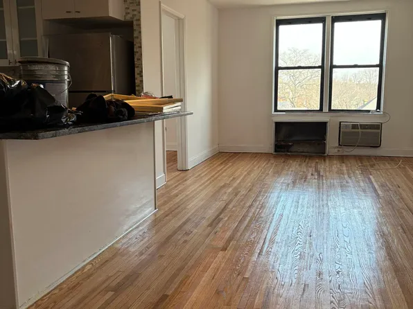 400 Rugby Road image 1 of 11