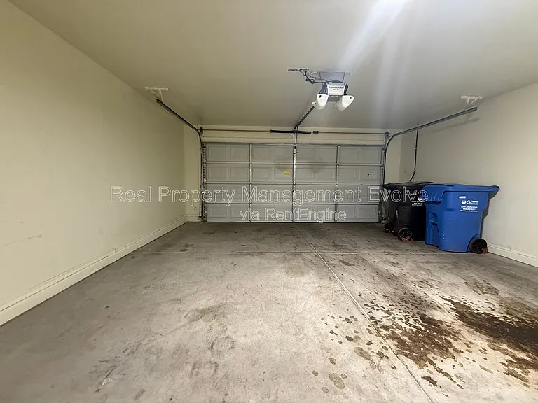 1225 W Shumway Farm Rd — Photo 26