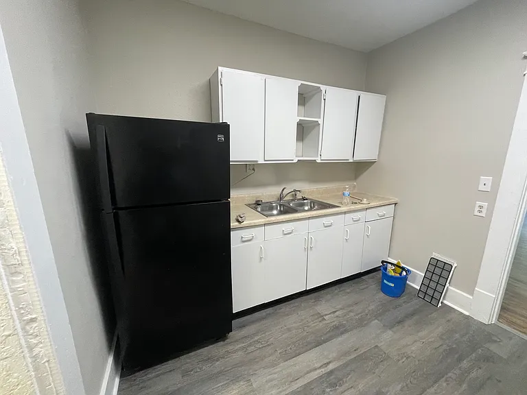 3405 Tarlton Ave — Photo 4