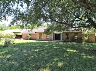 1416 Charles Dr, Van Buren, AR 72956