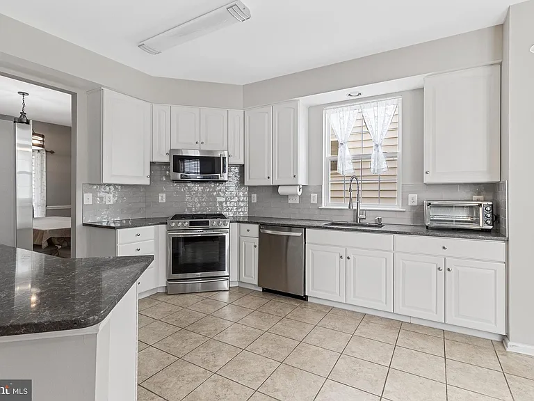 19028 Noble Oak Dr — Photo 9
