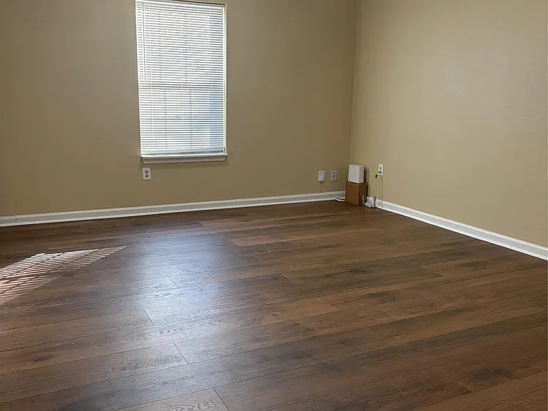 6820 Petre Dr — Photo 20