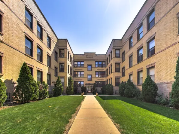 4821 N Kimball Ave #3, Chicago, IL 60625