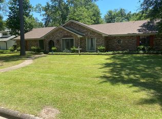 1512 Spanish Moss Dr, Lufkin, TX 75904
