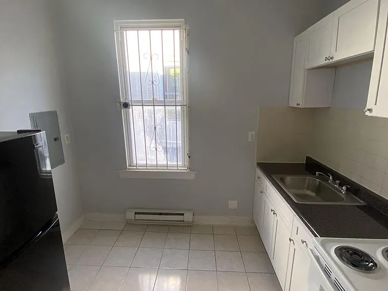 2423 W Norris St #2 — Photo 5