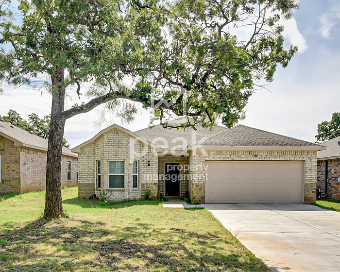 1555 Milam St — Photo 1