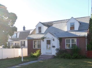 376 Cambridge St, Bridgeport, CT 06606