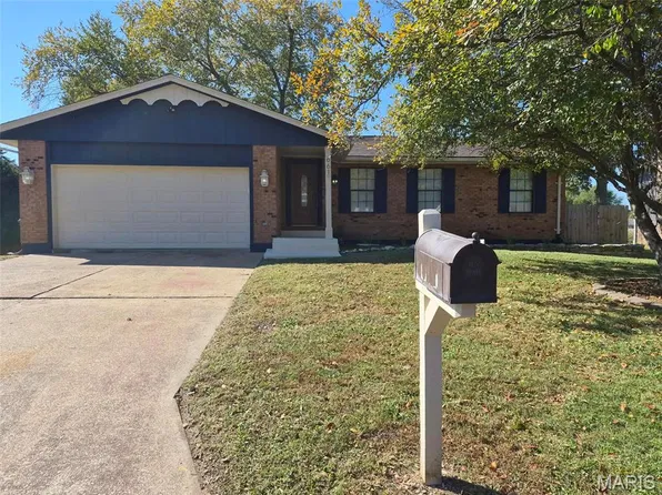 661 Marian Dr, Dupo, IL 62239