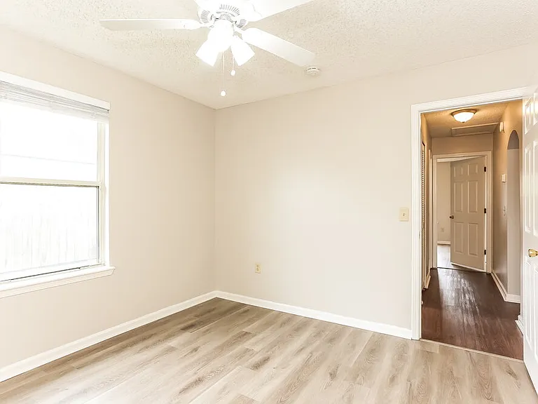 3268 Avalon Dr — Photo 14
