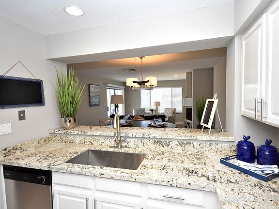 4th image of 10080 E Mtn Vw Lk Dr Unit 306