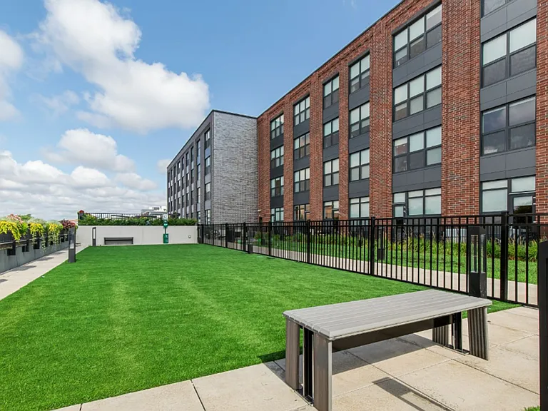 Logan Apartments — Photo 9