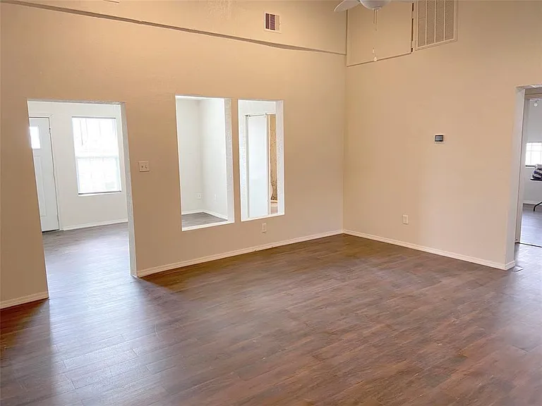12115 Segrest Dr — Photo 1