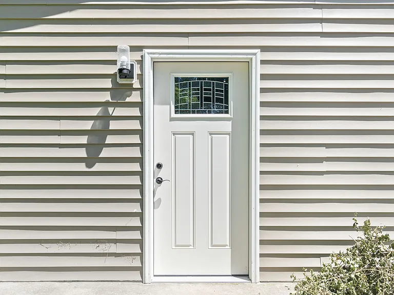 478 Thompkins Ln #B — Photo 4